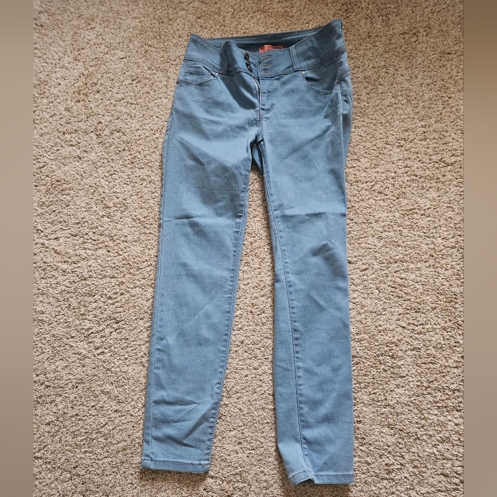 Wax jeans juniors light wash stretch booty lift jeans sz 13 skinny